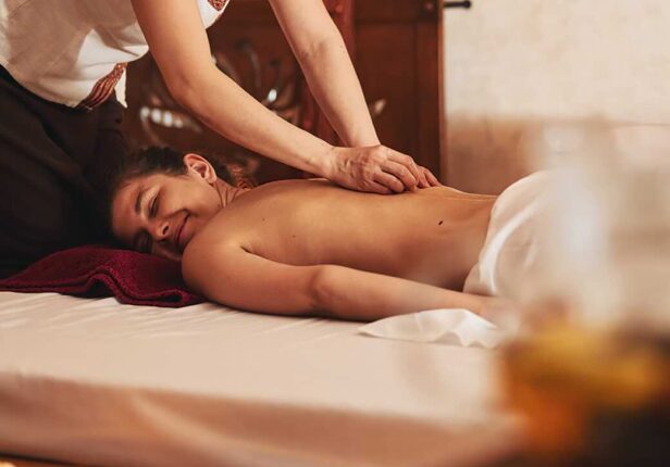 Ayurvedska masaža: lijek, ravnoteža i wellness u jednom iskustvu